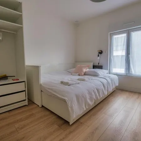 Ruinart De Brimont Apartment Reims